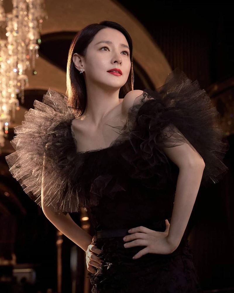 《大長今》李英愛無P圖照瘋傳！53歲真實狀態太震撼　陸網全驚呆