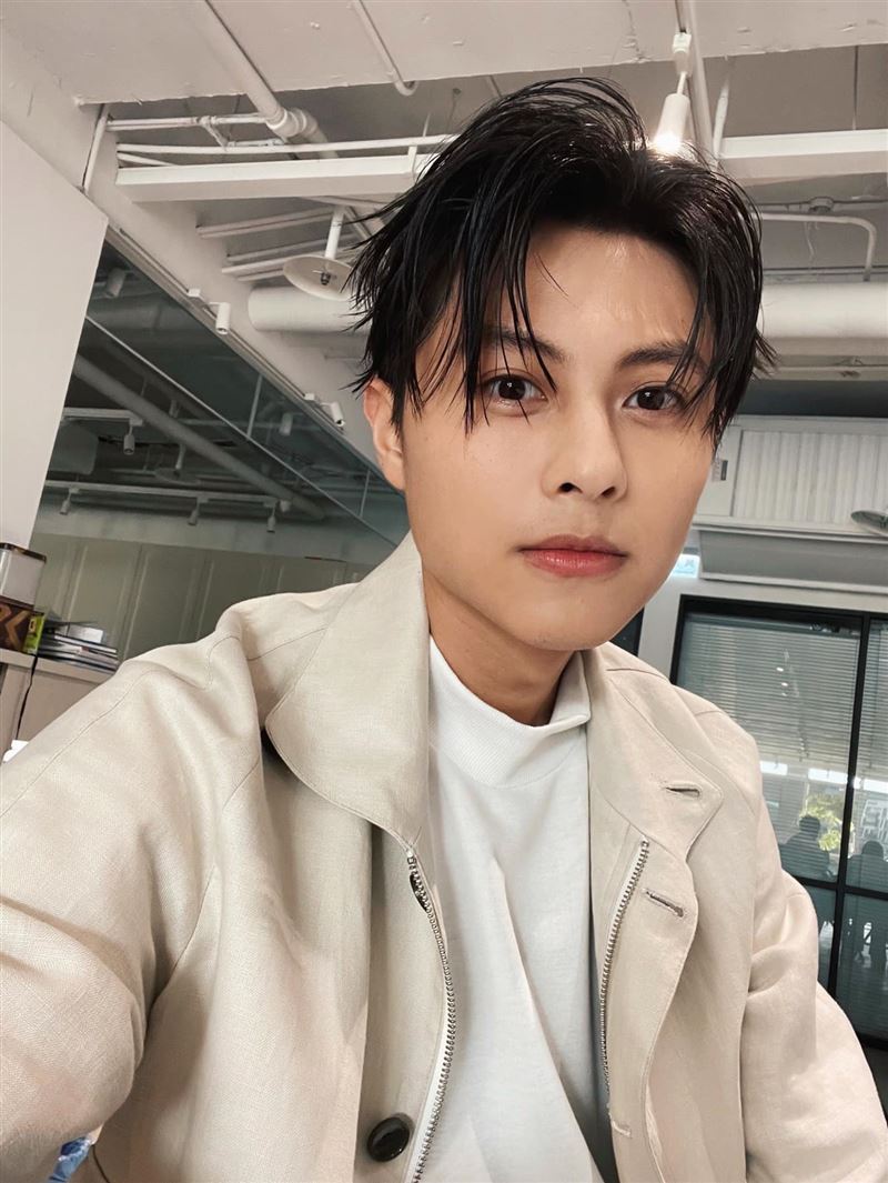 大咖男星「現蹤P圖社團」！網見藍勾勾驚呆：是本人