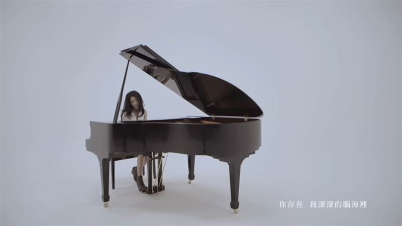 親媽昔日涉貪15億！曲婉婷「吃素4年」反遭狂酸：吃人血饅頭就夠了