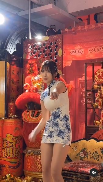 李多慧穿緊身旗袍熱舞21秒！意外曝光安全褲顏色 130萬人朝聖：我沒了…