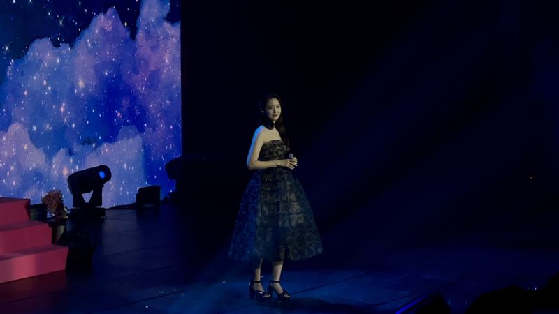 潤娥台上大嗑QQ球！撩粉直呼「我保護你」    強調是：漂亮的壞人