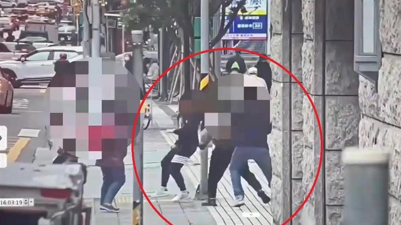 陳沂當街遭痛毆「2人出手相救」！驚人身分曝光