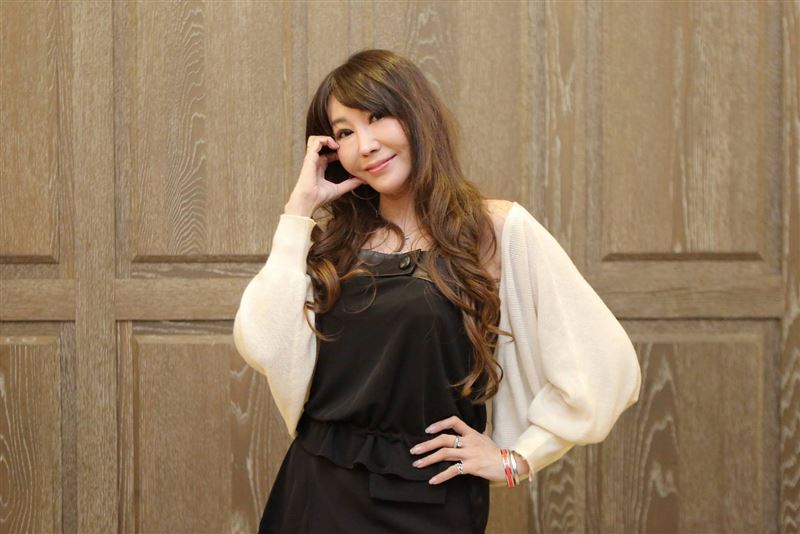 獨家／婷婷離婚邵昕11年　「分手大仁哥」爆新歡！鬆口認：一見鍾情