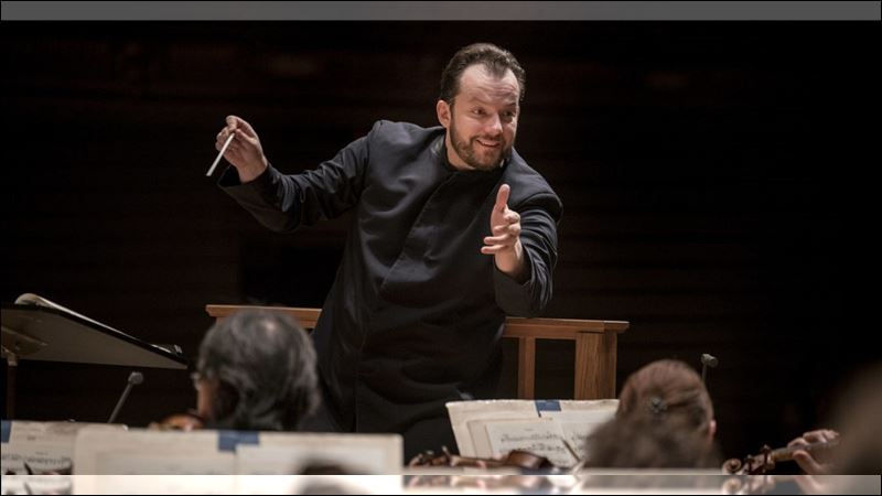 波士頓交響樂團與尼爾森斯簽下無限期滾動合約