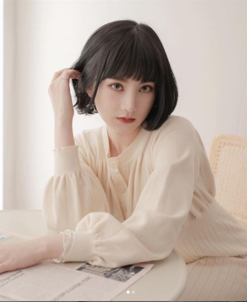 睽違3年「迷網美女神」回歸!李優辦創作個展 針線下「內藏美艷靈魂」