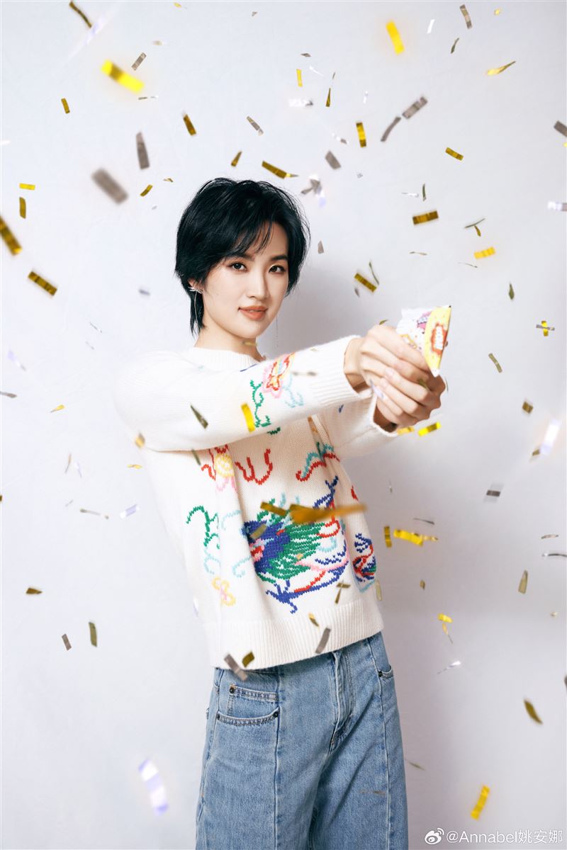 出道挨酸靠爸！華為小公主「驚人影片」外流　私下真面目嚇壞全網