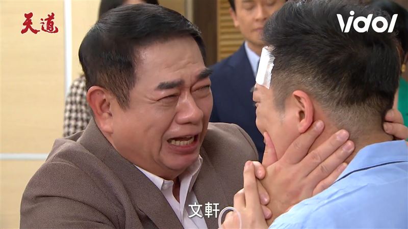 認親哭到崩潰！《天道》男星失憶20年「妹妹改口喊大嫂」笑出來