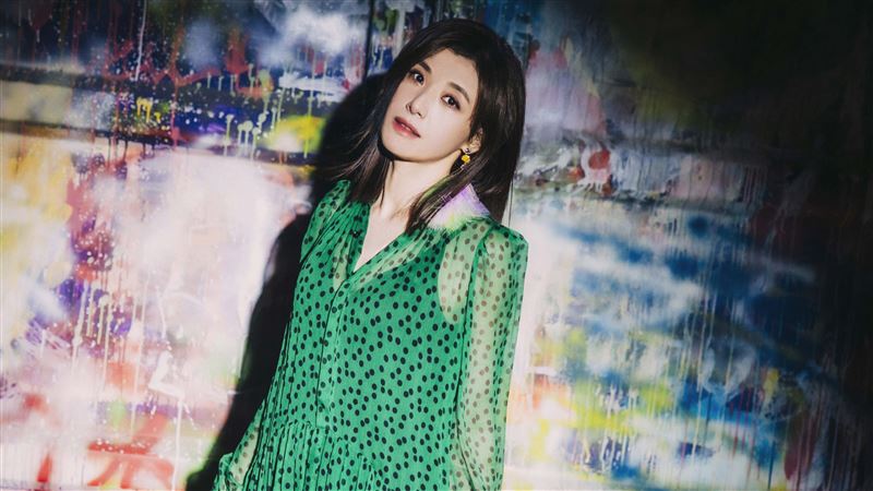 53歲蘇慧倫凍齡長這樣！最新美照曝光　超逆天令人羨慕