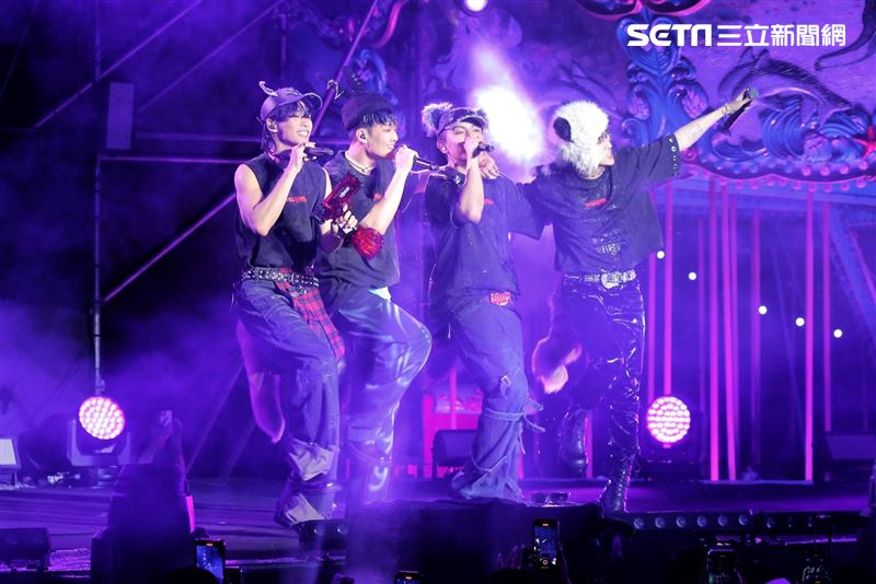 U:NUS演唱會玩到全身濕！無預警「首唱新歌」全場嗨翻