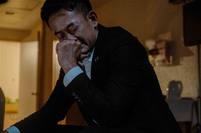 奶媽無預警離世！柯叔元爆哭世界全崩塌了「事業身陷重大危機」