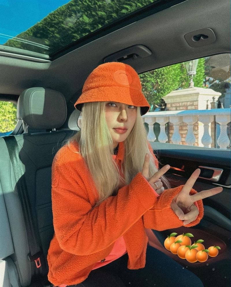 梁云菲「下半身全空」冰下潛水！超狂畫面曝光　網全驚呆：太厲害了