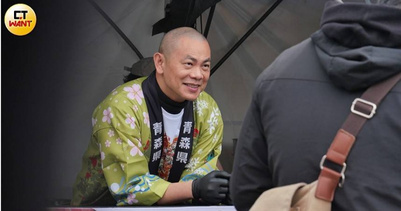 江振誠拚事業！見泰妻多次匆忙掰掰     「12H跨夜共處長髮妹」被捕捉