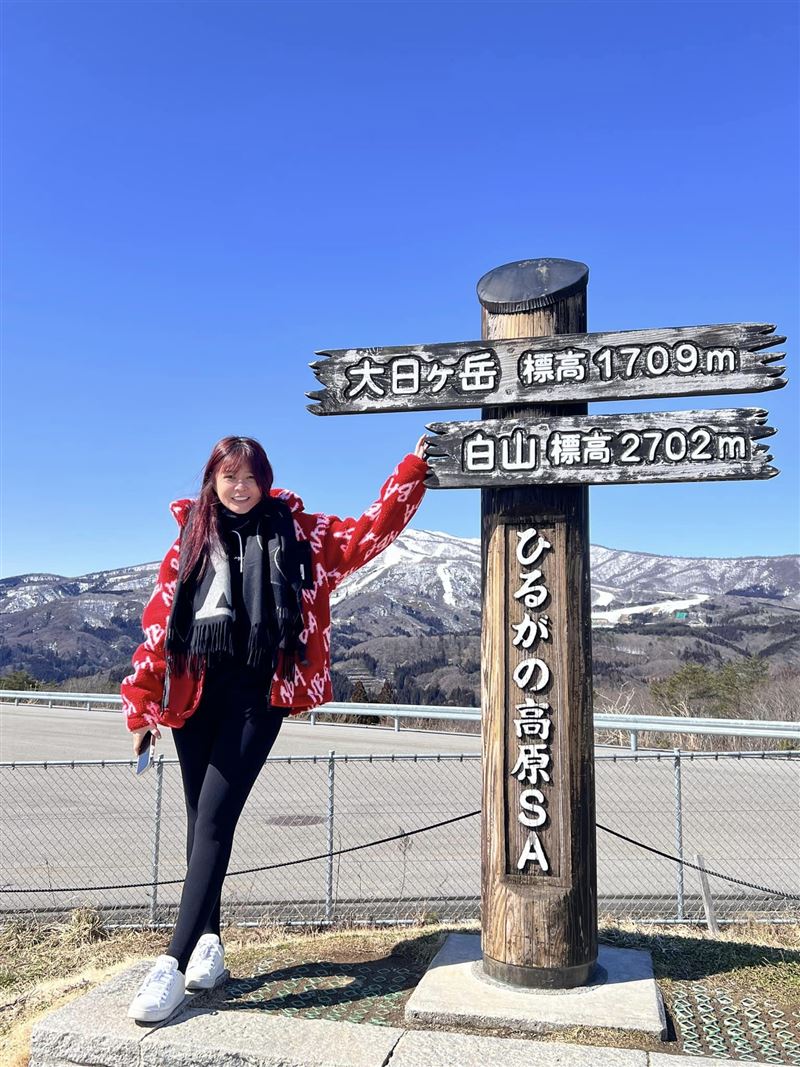 台8李燕曬驚人自拍照！「眼球爆血絲」網嚇傻：快去看眼科