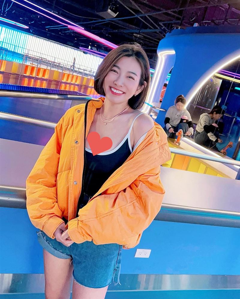 米可白「渾圓北半球」釣出男友留言！揭曉「真實年齡」網看傻：怎麼可能