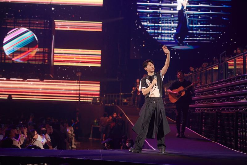 龍年好兆頭！韋禮安曬「長輩圖」宣布有喜　喜悅心情藏不住