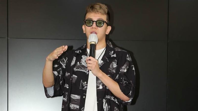 游否希「一番賞抽iPhone15」遭蹦闆踢爆藏籤！孫生怒嗆：你真的很噁心