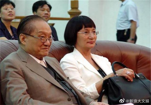 繼承金庸億萬遺產！遺孀現身百年活動　「近況曝光」網震驚