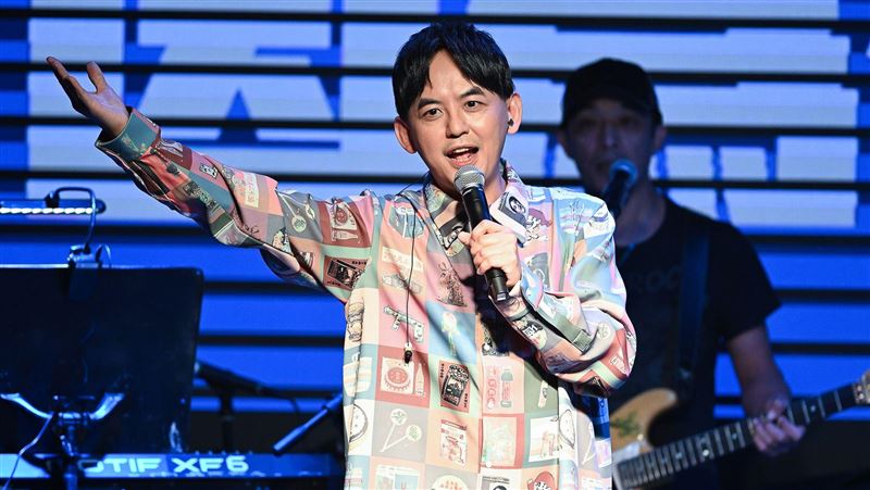 直播主突曝與黃子佼關係！「狠嗆：有病要治」　孟耿如被炎上讓沈默