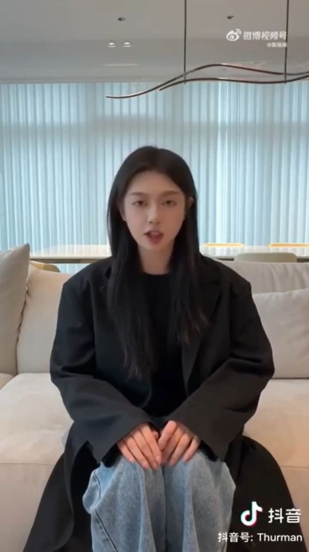 為查「貓一杯」造假案！中警調出「所有小學生秦朗」出境紀錄