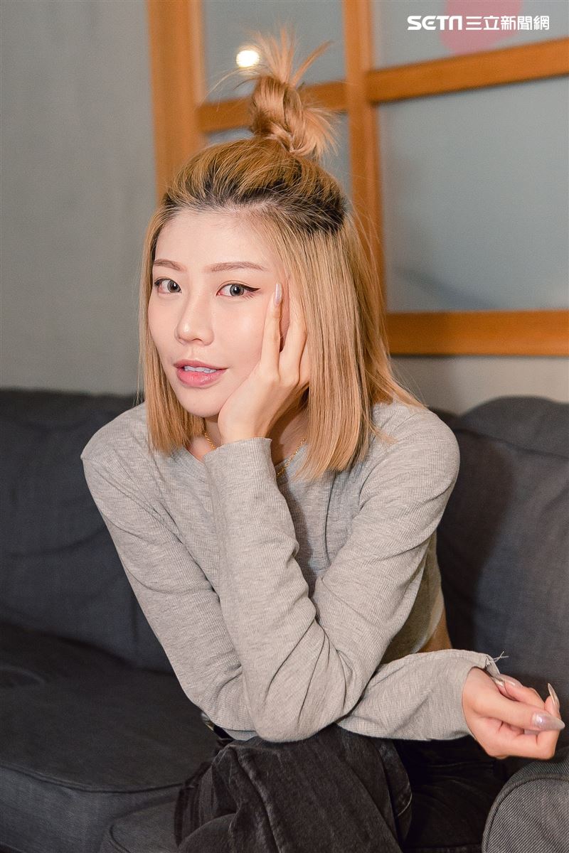 遇恐怖情人　家暴狠掐脖！啦啦隊女神心軟：我帶你看醫生