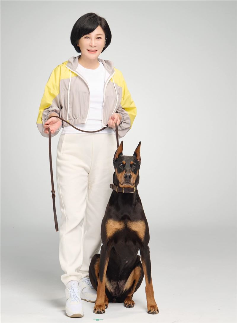 吳淡如驚爆被詐騙！花大錢請學姊校稿「對的改成錯」崩潰2天沒睡救論文