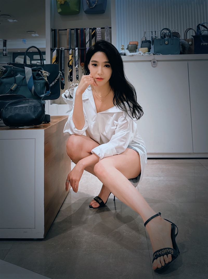 獨家／離婚4月仍住前夫家　依依鬆口內幕！突然做出重大決定