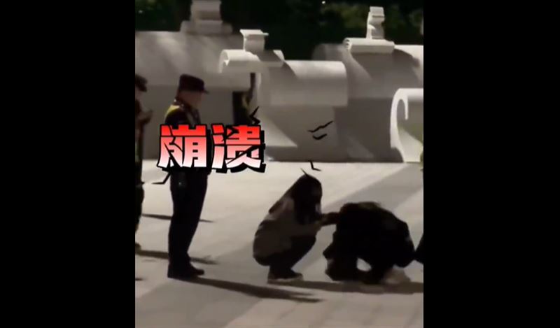 看周杰倫演唱會遲到！女子被攔在門口「不能進場」　她崩潰蹲地痛哭