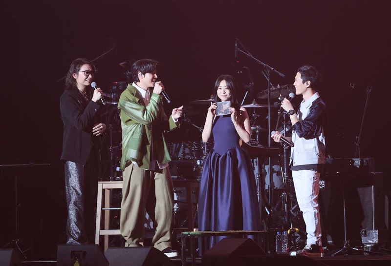 陳綺貞「小巨蛋約會」被直擊！對方身分曝光　竟是金曲樂團主唱