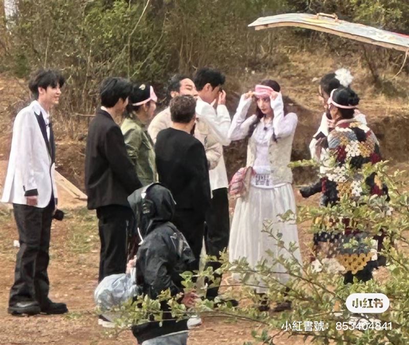 戀情傳2年！黃子韜爆向徐藝洋求婚　「抱抱睡」畫面曝…粉絲急壞了