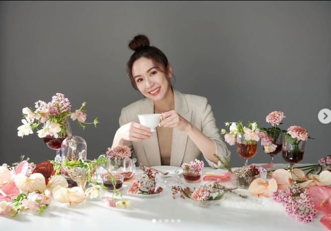 蔡依珊低調多時　社群無預警出手發文！「當下最美好」預告1事