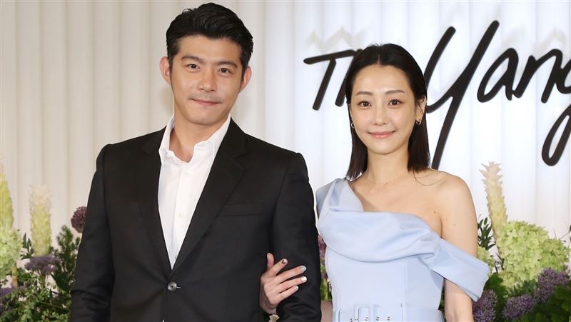 謝欣穎手抱「兒子」被拍！王柏傑母親節前夕放閃　甜喊：最棒的媽媽