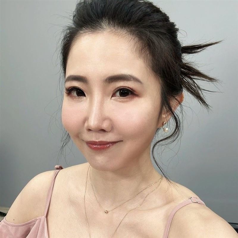 謝忻試穿深V禮服被疑好事近了！交往5年「鬆口婚事進度」親曝真相