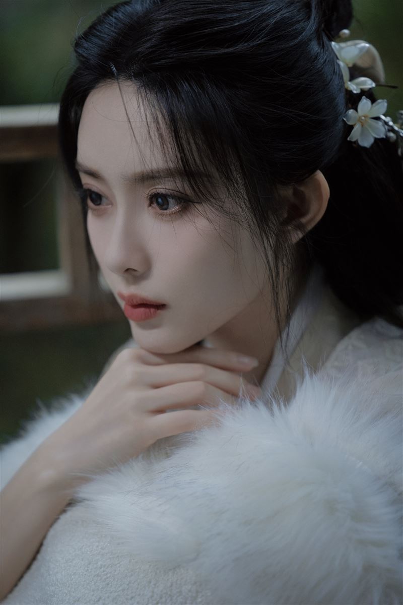 演楊過母親爆紅!女星自曝童年遭霸凌 國中被同學拉進廁所痛毆