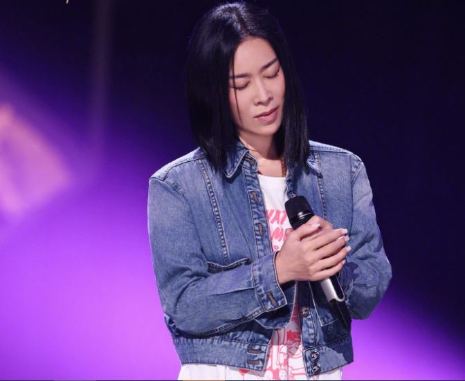 從群嘲到熱捧，那英翻紅了！梁靜茹喊話那英：有沒有信心拿第一