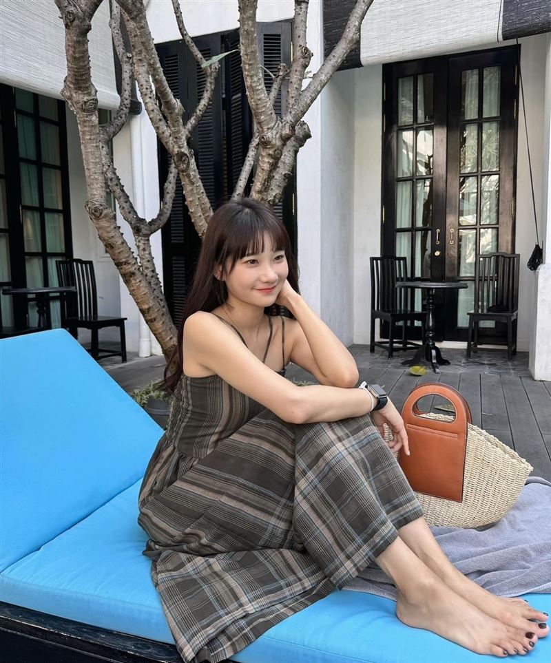 才分手羽球教練!愛莉莎莎飛泰國看房 嘆:十個富九個渣