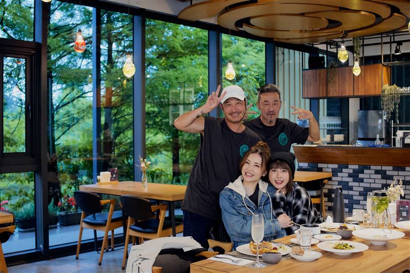 小鬼離世4年！峮峮月老廟求籤「意中人走了」…見1開示眼眶突泛紅