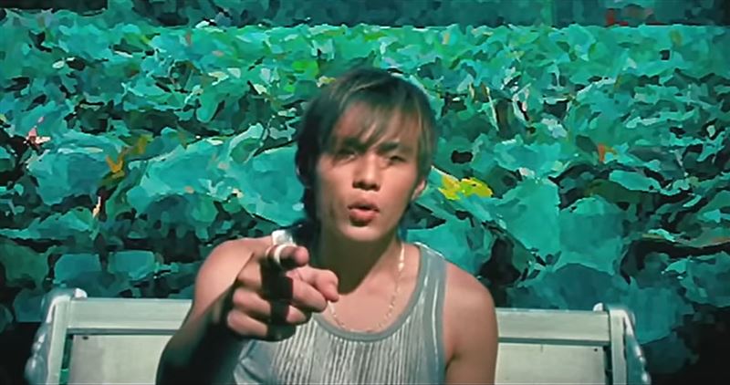 周杰倫20年前自拍MV淪「山寨片」　鐵粉秒認「直播鼻祖」白毛倫