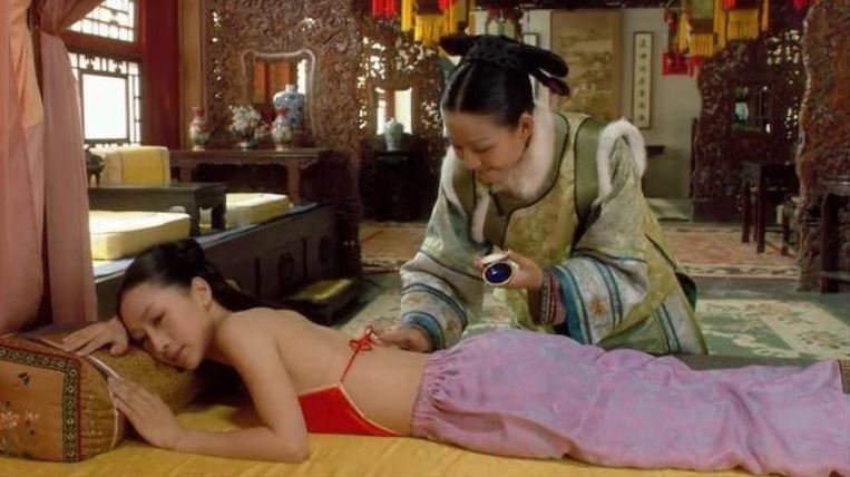 甄嬛傳中哪位嬪妃床上功夫了得？皇上辦事後只對華妃笑　原因惹人鼻酸