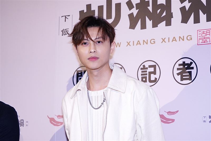 才駁熱戀席惟倫!王子鬆口「不排除閃婚」放話:被拍3次就認愛