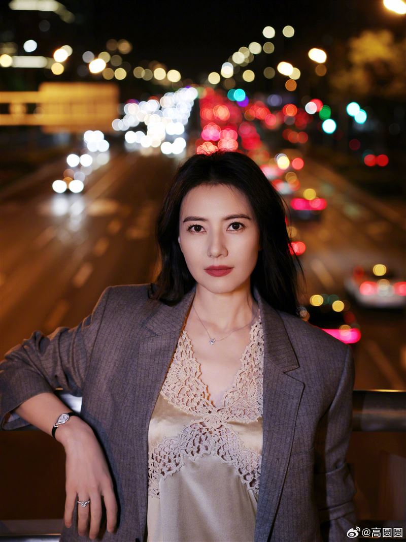 高圓圓「約會高帥型男」被拍!44歲驚人近況曝光 陸網驚呆吐1句
