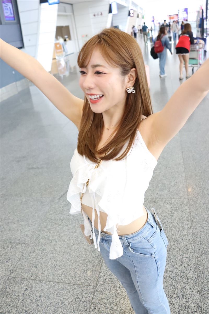 日籍啦啦隊女神怎麼了?突激動落淚 雙親已趕赴台灣