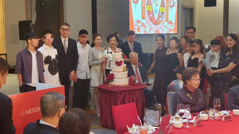 聽到連勝文這句話　蔡依珊當場安靜了…罕揭夫妻現狀