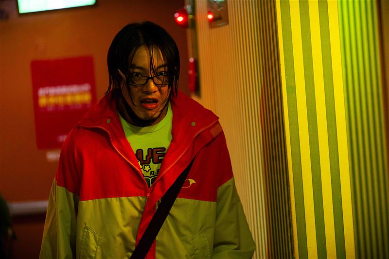 謝坤達變「油頭醜男」竟比較紅！柯佳嬿被應援曲洗腦　自嘲：很難超越