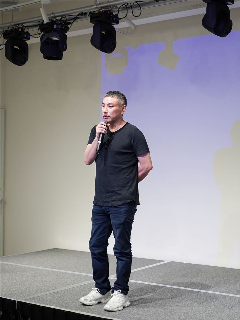 詹仁雄喝蕭敬騰喜酒慘摔傷送醫!本尊深夜發聲了