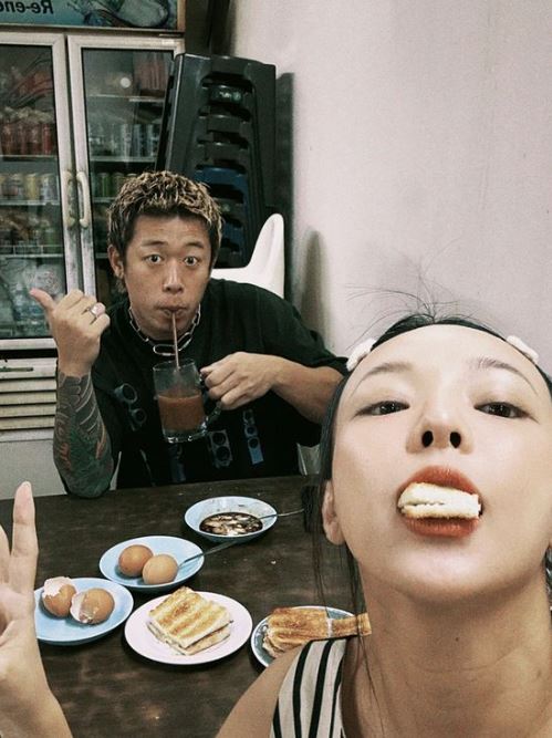 玖壹壹健志甜蜜放閃！Mia「6個月渾圓孕肚」罕現形　懷孕近況曝光