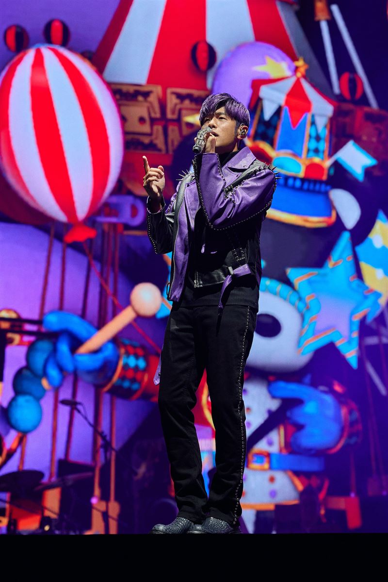 周杰倫遭疑唱不上去？首場嗨唱逾3小時「真實狀態」網全跪了