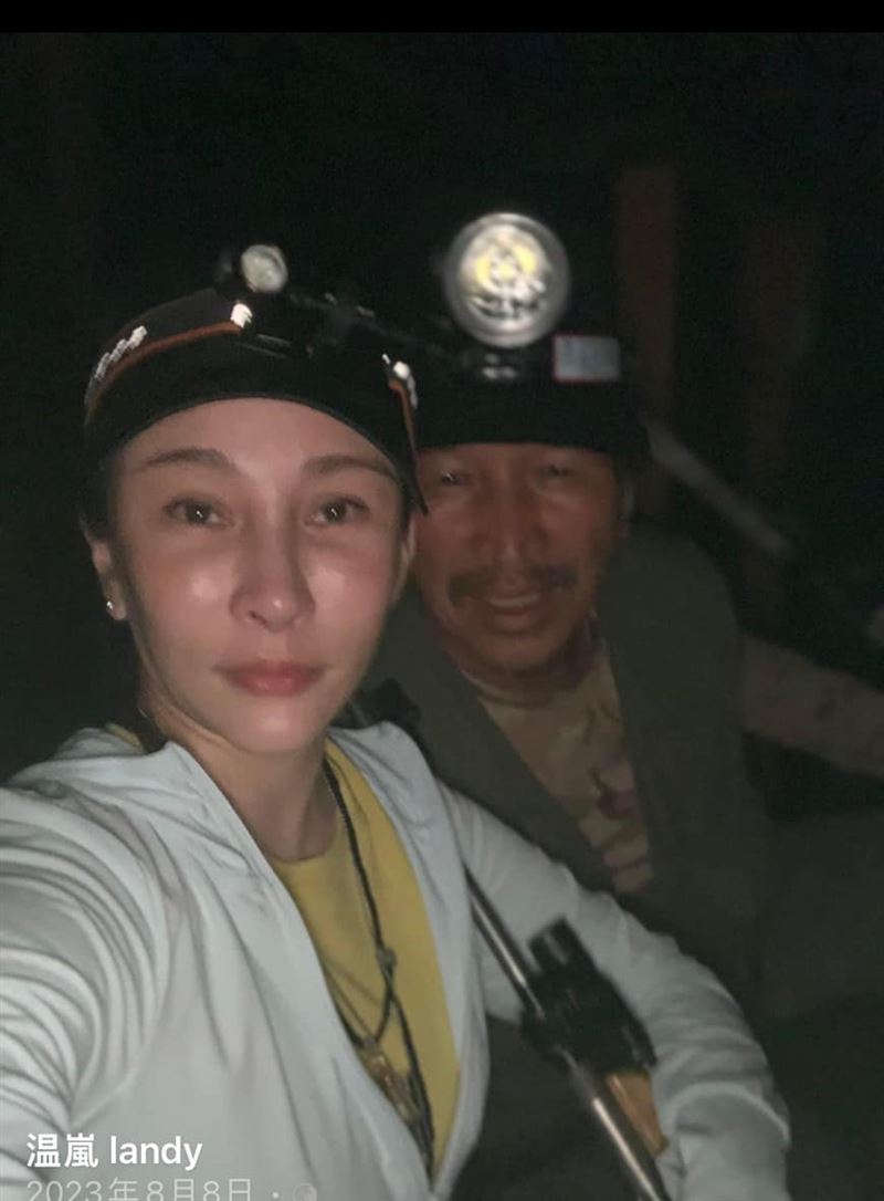 温嵐父親驚傳離世!曬「黑白父女照」慟喊:想念祢 堅強上工現況曝