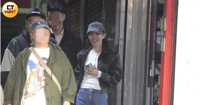 冬日溫暖/彭佳慧嗑薑母鴨進補 小8歲男友忙進忙出好貼心