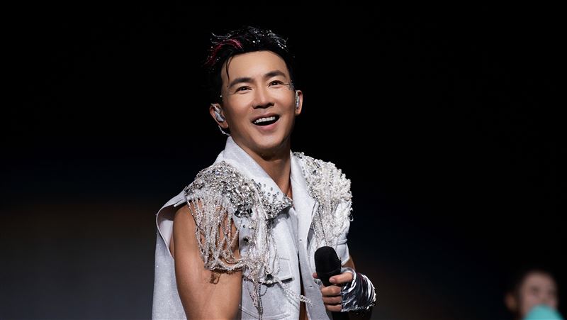 劉畊宏演唱會變跳操大會被罵翻!放周杰倫的歌一直跳 嘉賓找他出乎意料