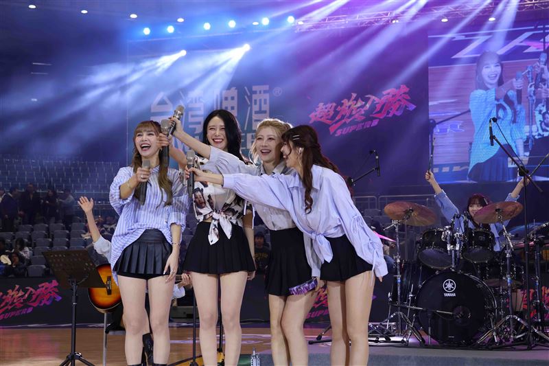 李雅英台語神救援!糾正小楓發音 笑稱:怎麼變搞笑組了